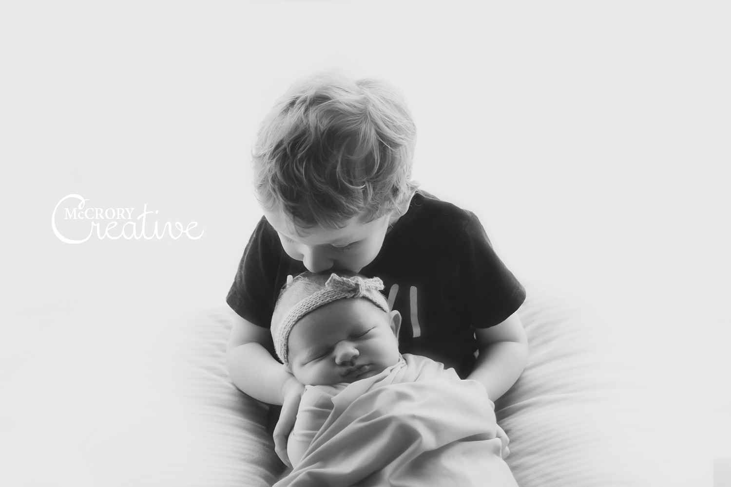 siblings newborn photography